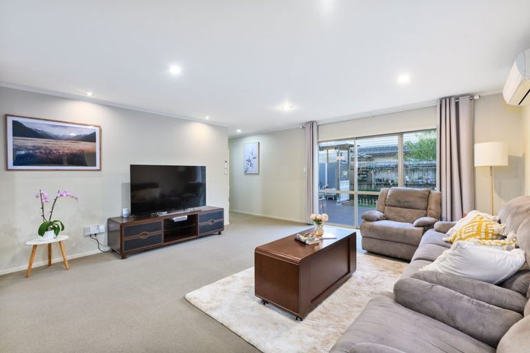Photo of property in 70 Clover Drive, Henderson, Auckland, 0610