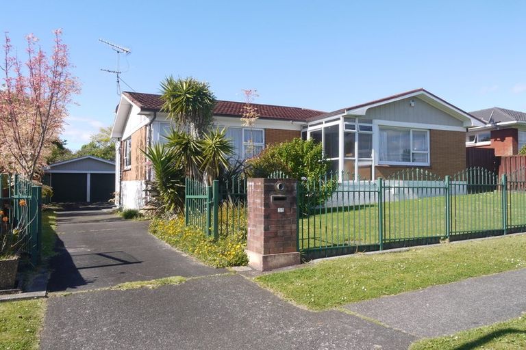 Photo of property in 11 Wells Road, Bucklands Beach, Auckland, 2012