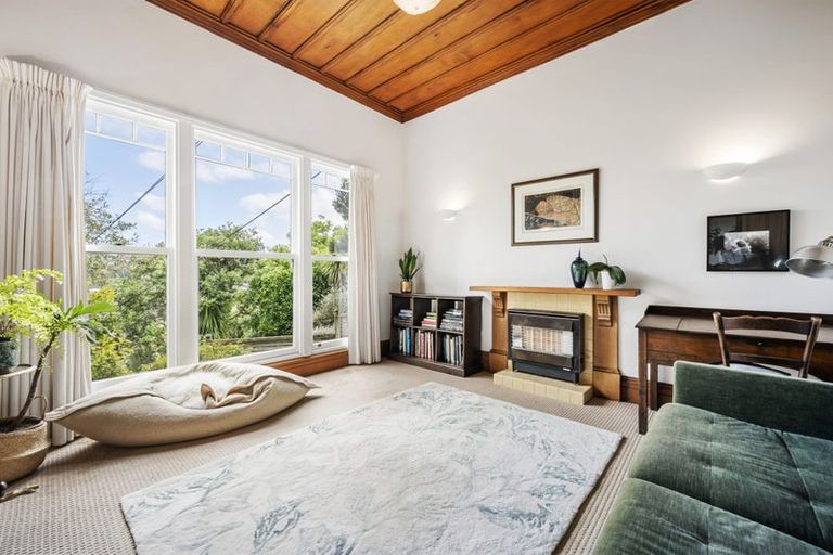 Photo of property in 58 Totara Road, Miramar, Wellington, 6022