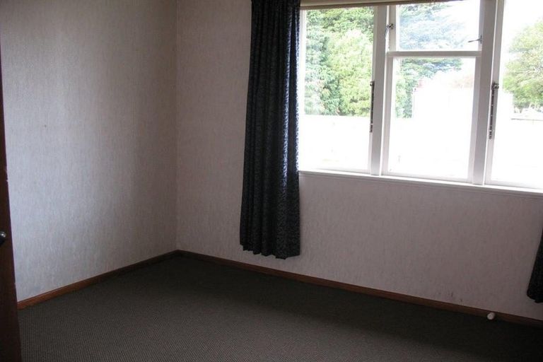 Photo of property in 43 Taylor Street, Carterton, 5713