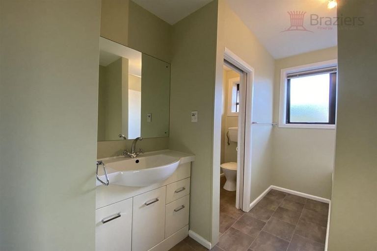 Photo of property in 11 Lochee Road, Upper Riccarton, Christchurch, 8041