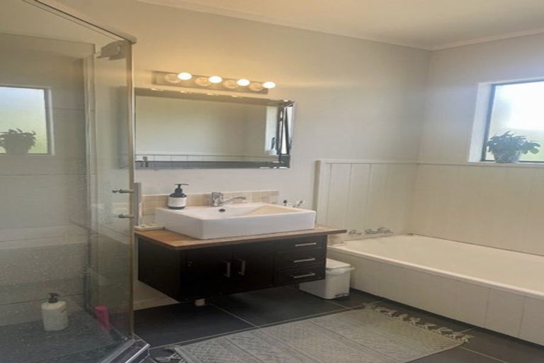 Photo of property in 175 Taylor Road, Waimauku, 0882