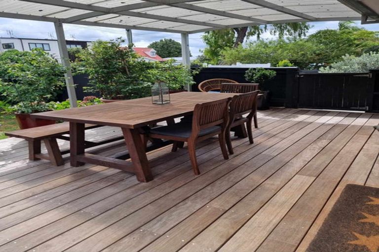 Photo of property in 1/21 Scott Avenue, Mangere Bridge, Auckland, 2022