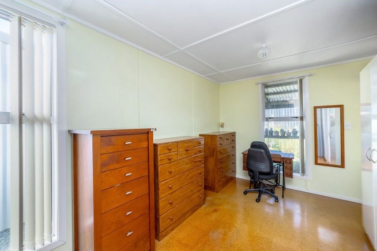 Photo of property in 95 Lake Ferry Road, Lake Ferry, Featherston, 5772