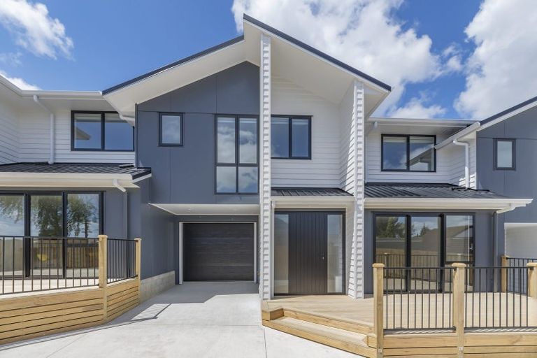 Photo of property in 30c Russell Road, Manurewa, Auckland, 2102