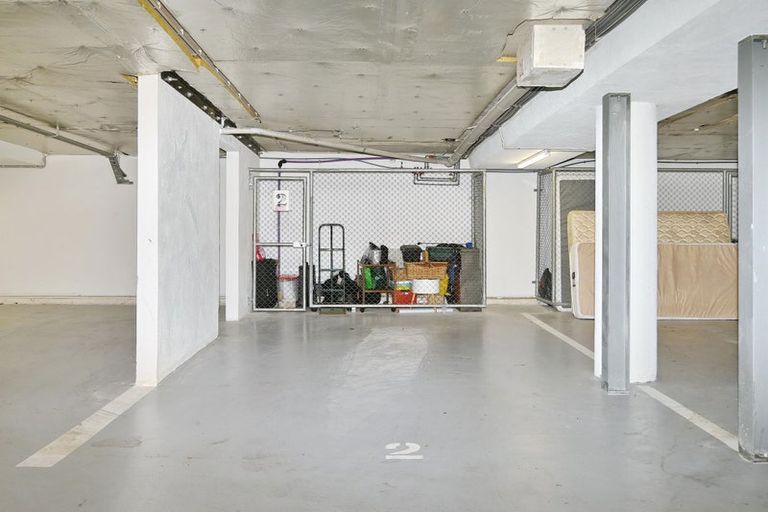 Photo of property in 2/272 Marine Parade, New Brighton, Christchurch, 8061