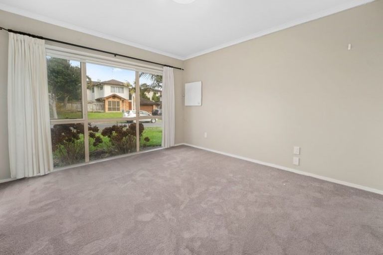 Photo of property in 34 Kristin Lane, Albany, Auckland, 0632