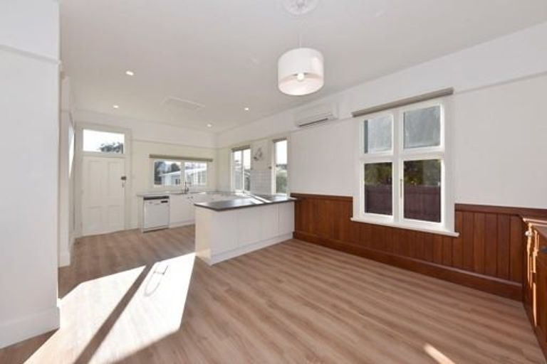 Photo of property in 74 Hinau Street, Riccarton, Christchurch, 8041