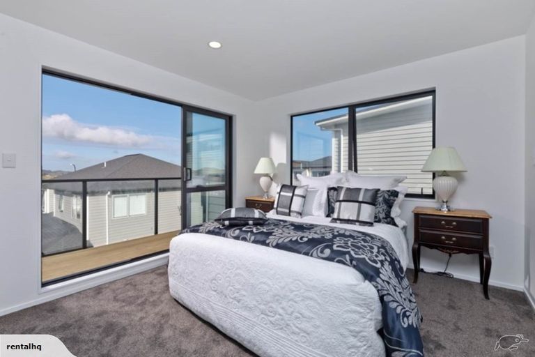 Photo of property in 39 Ascension Crescent, Orewa, 0931