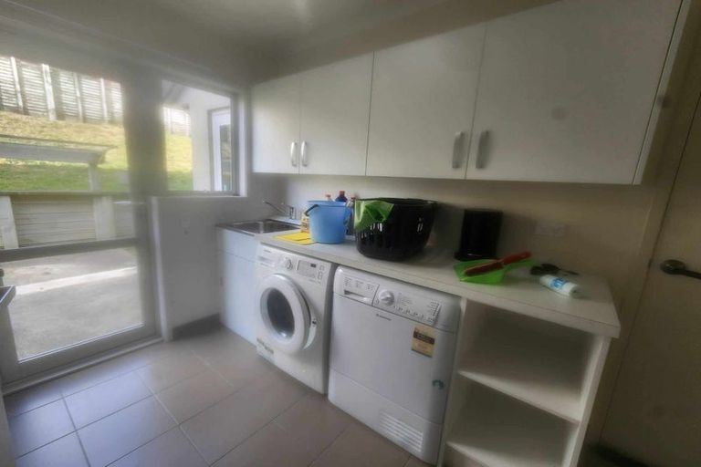 Photo of property in 12 Kahurangi Heights, Aotea, Porirua, 5024