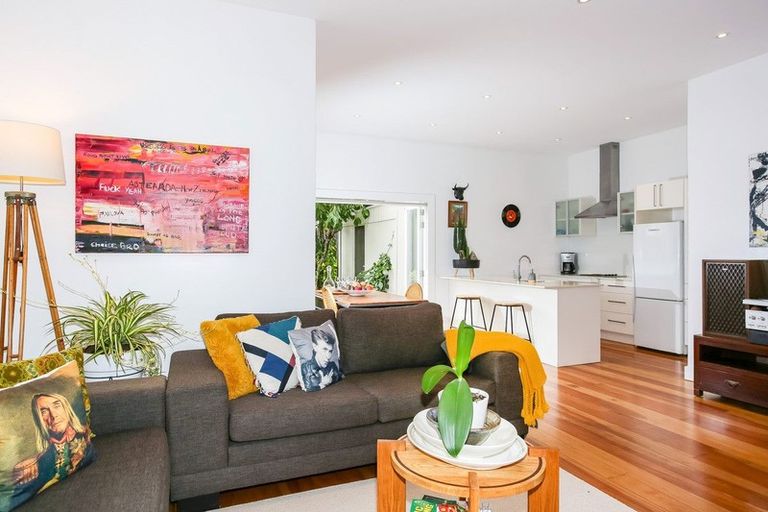 Photo of property in 26a Victoria Street, Pukekohe, 2120