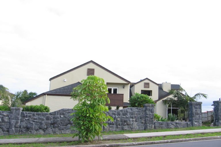 Photo of property in 13 Drumquin Rise, Dannemora, Auckland, 2016