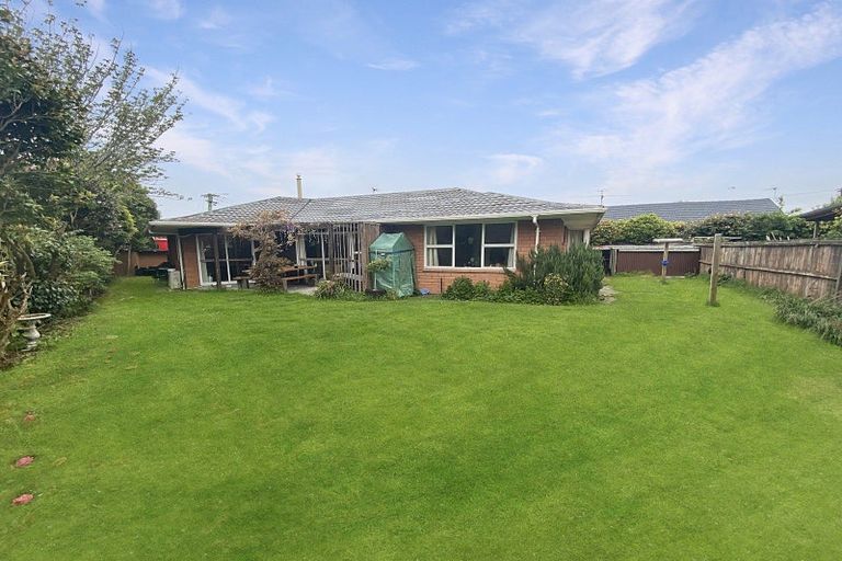 Photo of property in 77 Garreg Road, Bryndwr, Christchurch, 8052