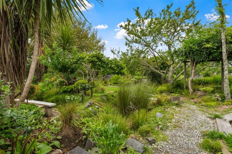 Photo of property in 4186 Kaipara Coast Highway, Tauhoa, Warkworth, 0984