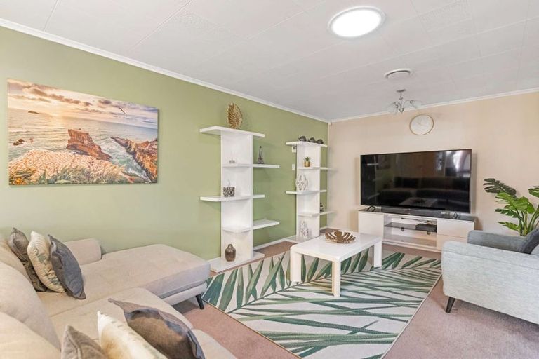 Photo of property in 39 Kennedy Drive, Levin, 5510