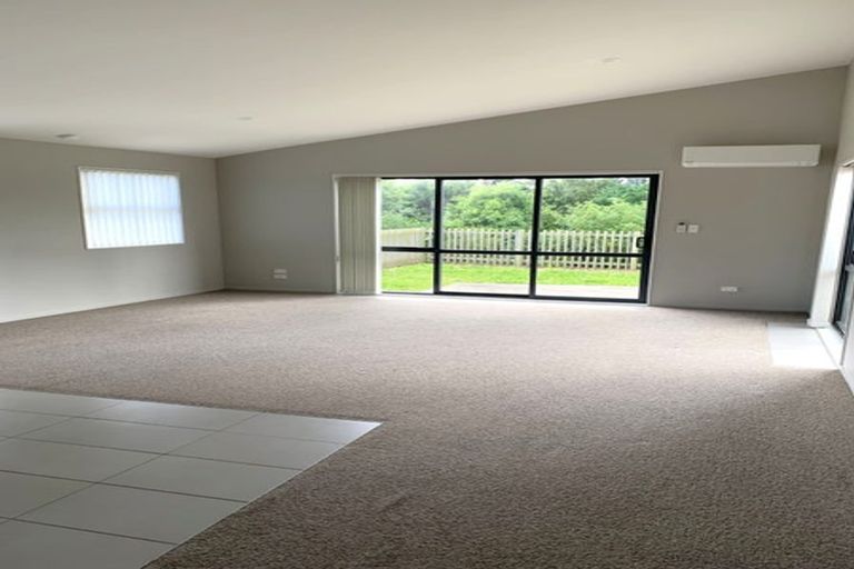 Photo of property in 16 Totara Meadows Court, Wiri, Auckland, 2104