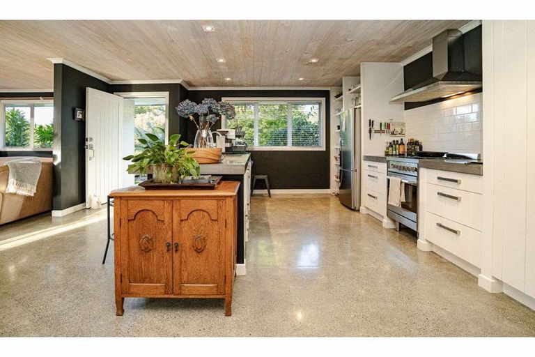 Photo of property in 73a Riddell Road, Kerikeri, 0230