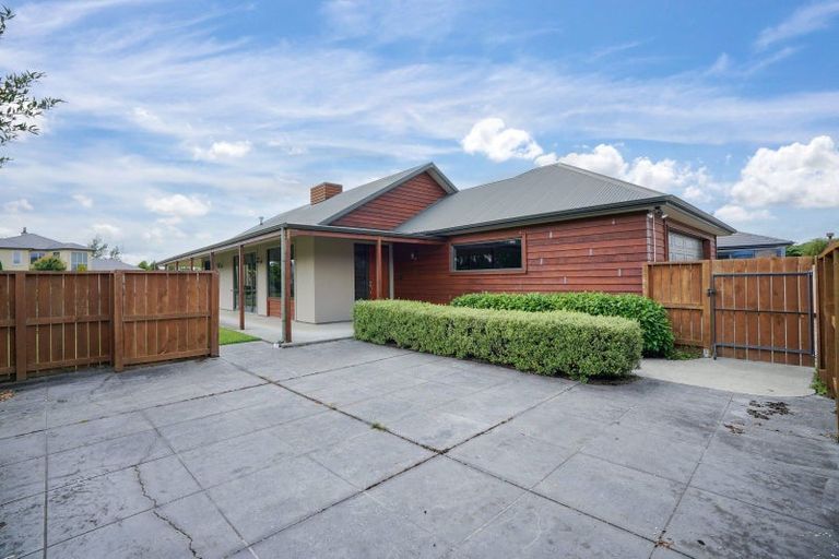 Photo of property in 111 Govan Drive, Te Anau, 9600