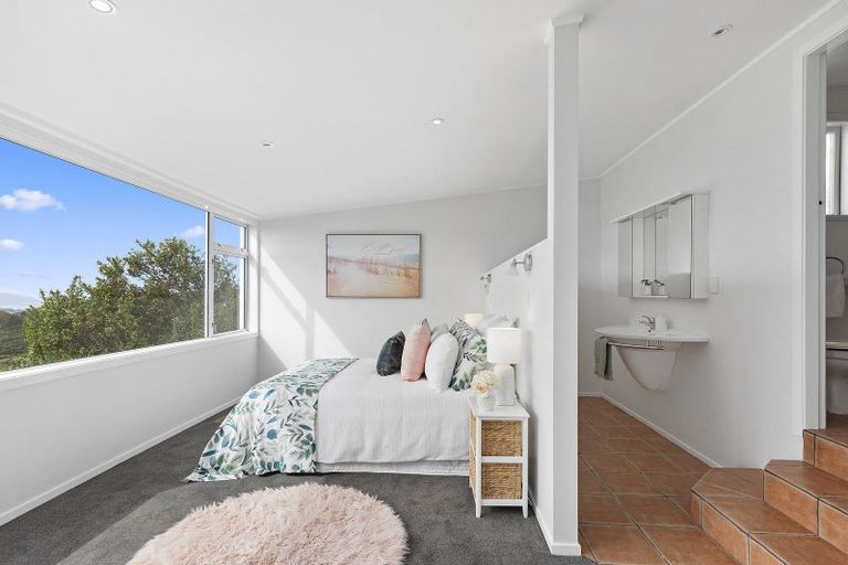 Photo of property in 14 Highbury Crescent, Highbury, Wellington, 6012