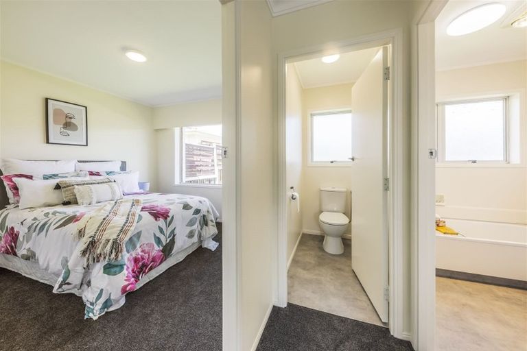 Photo of property in 2/181 Shirley Road, Papatoetoe, Auckland, 2025