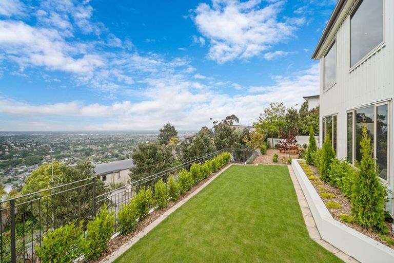 Photo of property in 4 Yelverton Place, Huntsbury, Christchurch, 8022