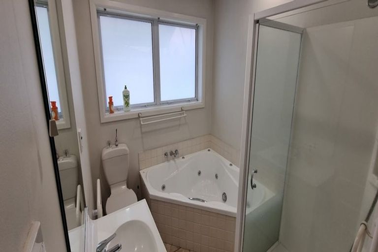 Photo of property in 229 Grahams Road, Burnside, Christchurch, 8053