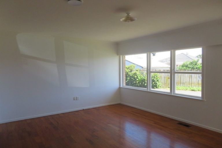 Photo of property in 1/108a Carruth Road, Papatoetoe, Auckland, 2025