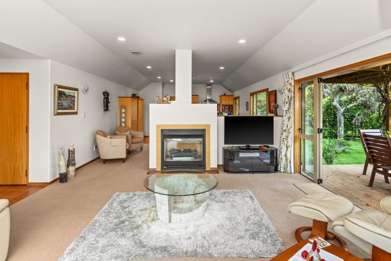 Photo of property in 1/225 Te Mata Road, Havelock North, 4130