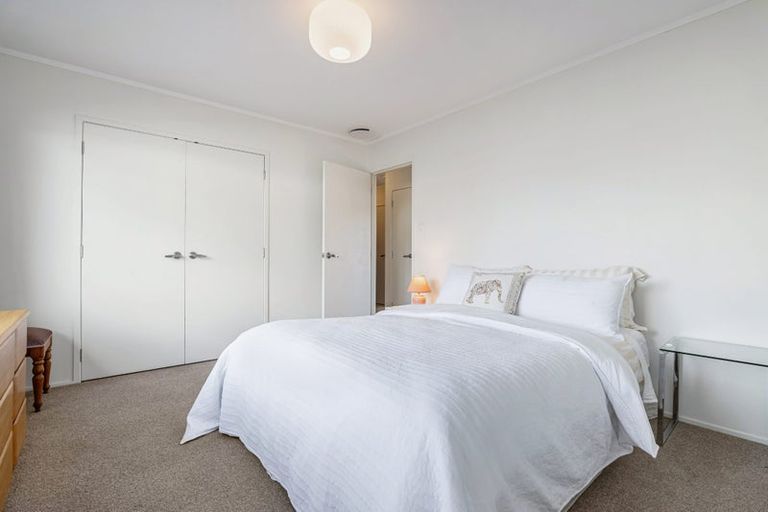 Photo of property in 23b Riverside Road, Orewa, 0931