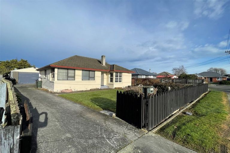 Photo of property in 5 Heather Place, Mairehau, Christchurch, 8052