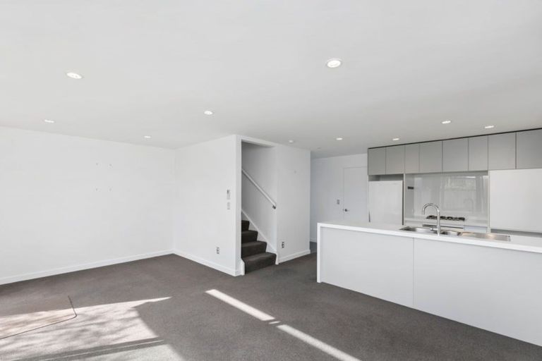 Photo of property in 6/17 Argentine Avenue, Miramar, Wellington, 6022