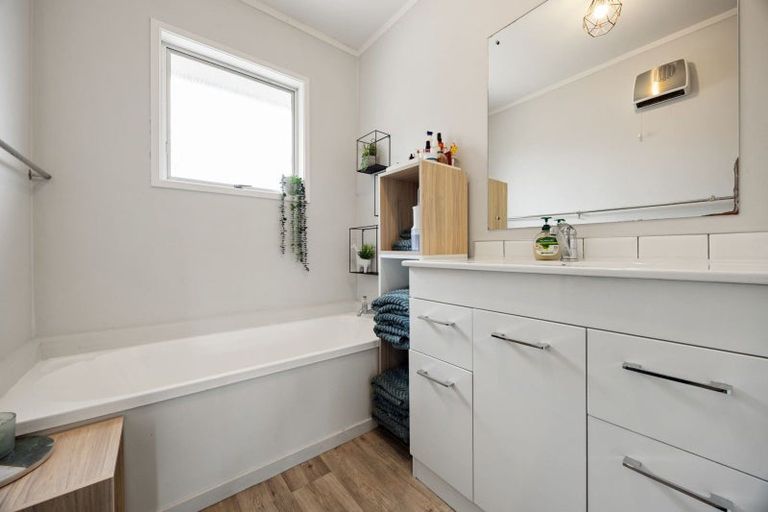 Photo of property in 2 Wattle Place, Chartwell, Hamilton, 3210