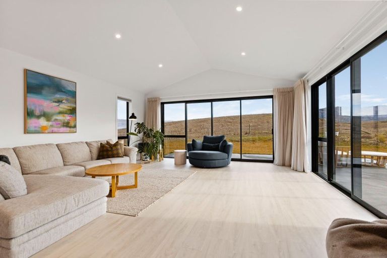 Photo of property in 30 Porter Lane, Springvale, Alexandra, 9391