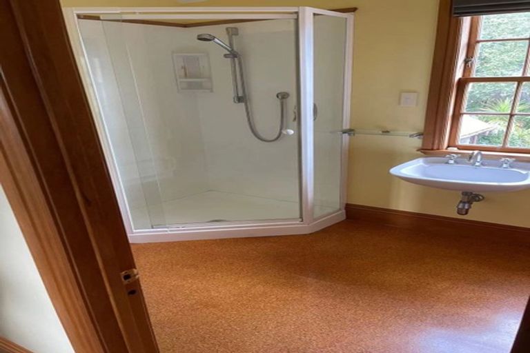 Photo of property in 18 Glenvar Ridge Road, Long Bay, Auckland, 0630