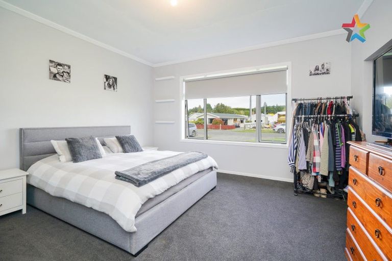 Photo of property in 56 Queen Street, Otautau, 9610