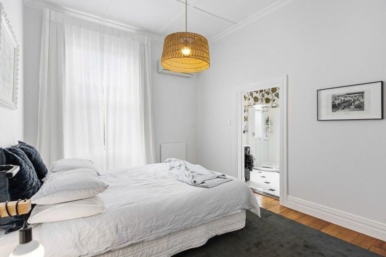 Photo of property in 11 Colenso Avenue, Hospital Hill, Napier, 4110