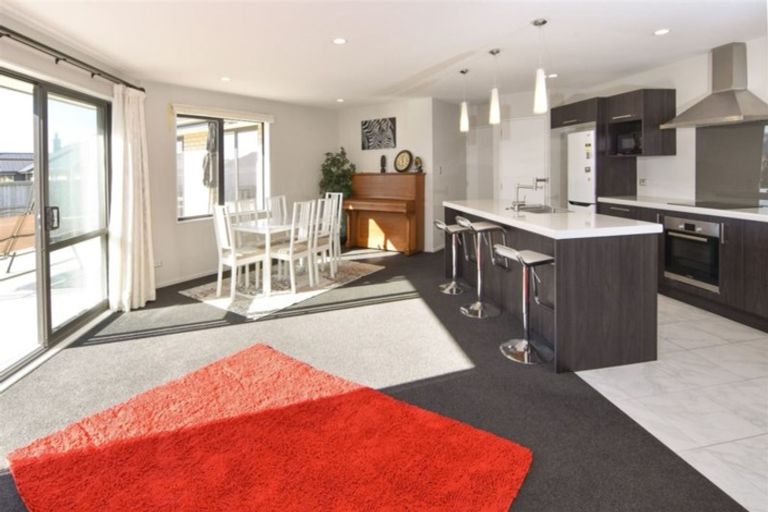 Photo of property in 10 Bellbird Place, Rolleston, 7614