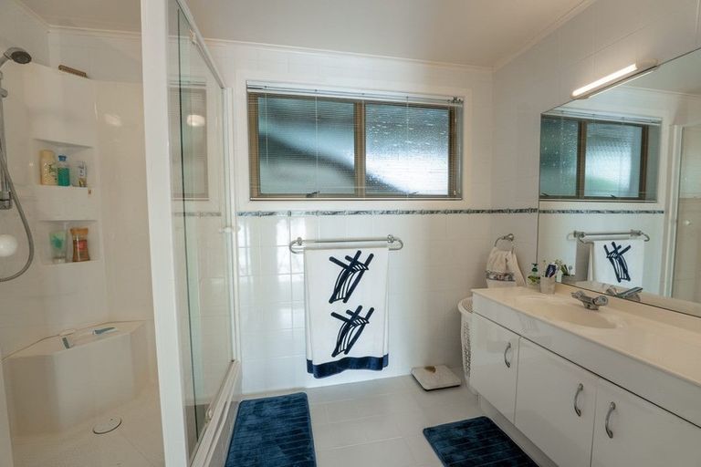 Photo of property in 74 Laurence Street, Manly, Whangaparaoa, 0930
