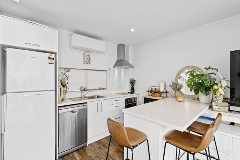 Photo of property in 31 Reynolds Place, Papamoa Beach, Papamoa, 3118