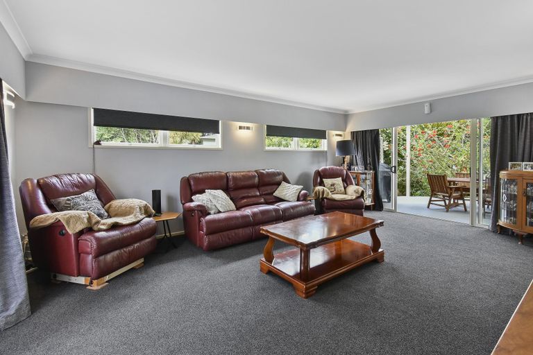 Photo of property in 11 Iorangi Place, Hillpark, Auckland, 2102