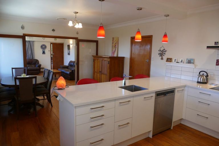 Photo of property in 711 Maitland Crescent, Mayfair, Hastings, 4122