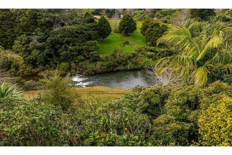 Photo of property in 2120e State Highway 10, Waipapa, Kerikeri, 0295