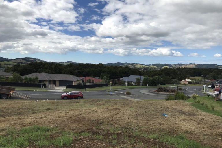 Photo of property in 33 Pebble Beach Boulevard, Te Kamo, Whangarei, 0112