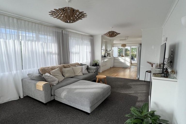 Photo of property in 67 Record Street, Fitzroy, New Plymouth, 4312