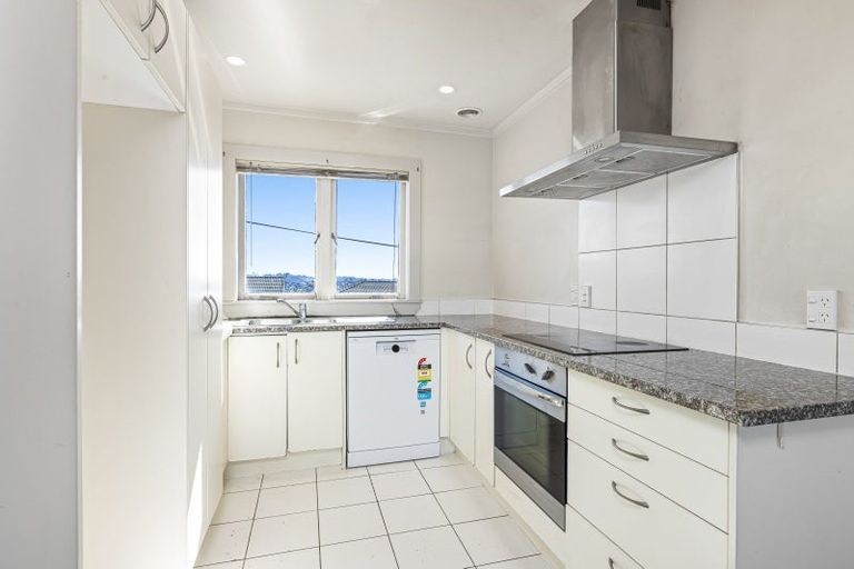 Photo of property in 81 Tiri Road, Tindalls Beach, Whangaparaoa, 0930