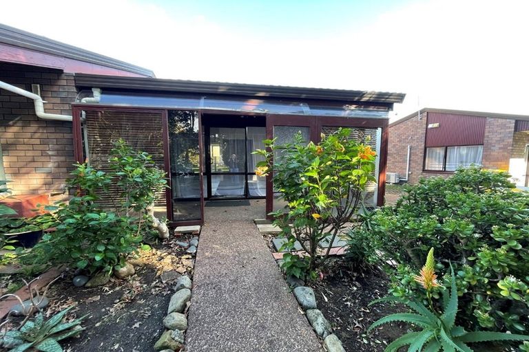 Photo of property in 63 Wyllie Road, Papatoetoe, Auckland, 2025