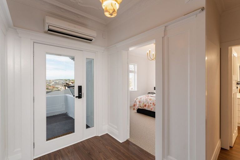 Photo of property in 104 Forbury Road, Saint Clair, Dunedin, 9012