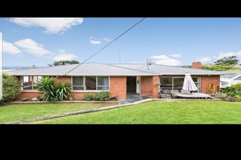 Photo of property in 196 Don Buck Road, Massey, Auckland, 0614