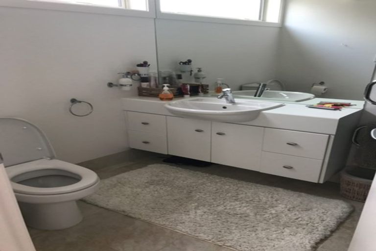 Photo of property in 29 Evelyn Road, Cockle Bay, Auckland, 2014