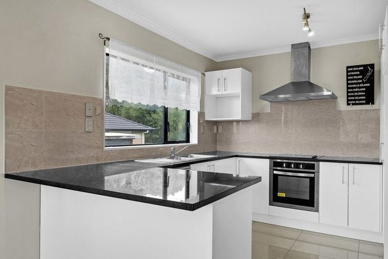 Photo of property in 56 Mili Way, Ranui, Auckland, 0612